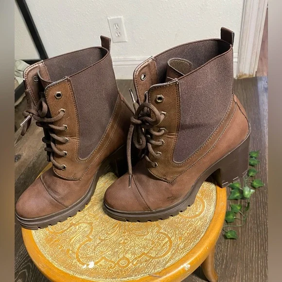 NON STOP BOOTS SIZE 25 EN USA Size 8 Womens - Picture 1 of 9